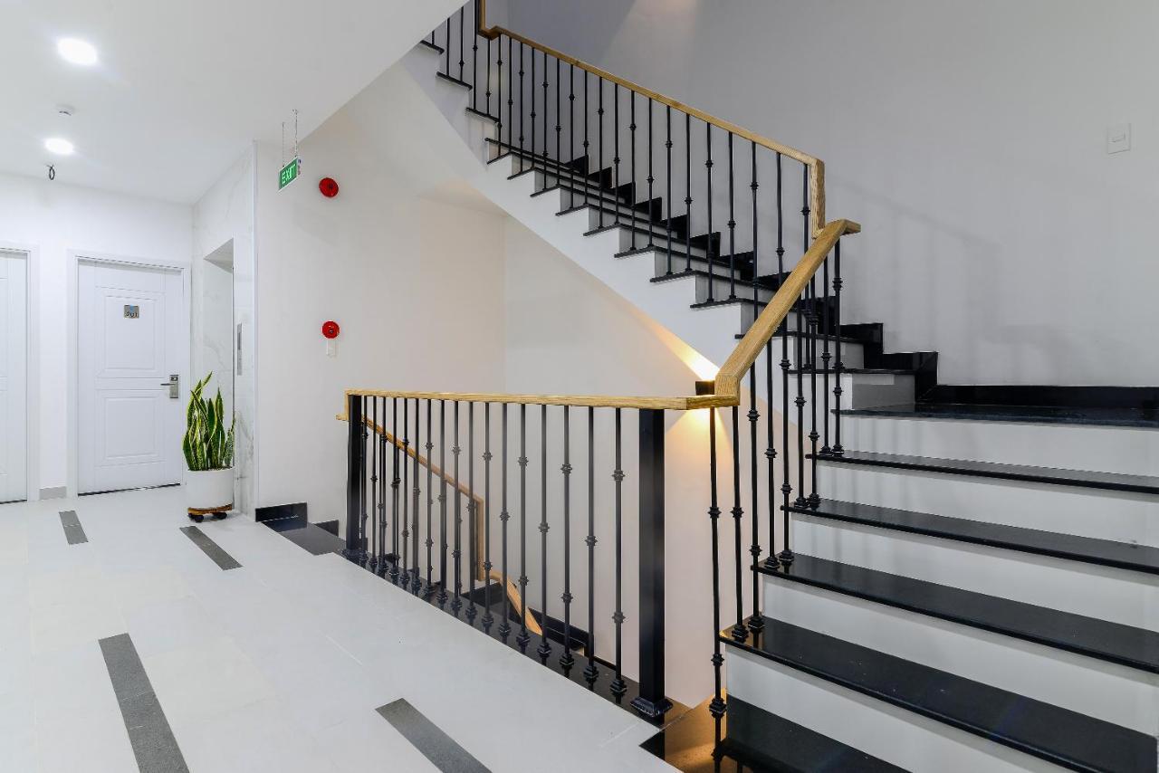 Cozrum Homes The Gallery Residence Cidade de Ho Chi Minh Exterior foto