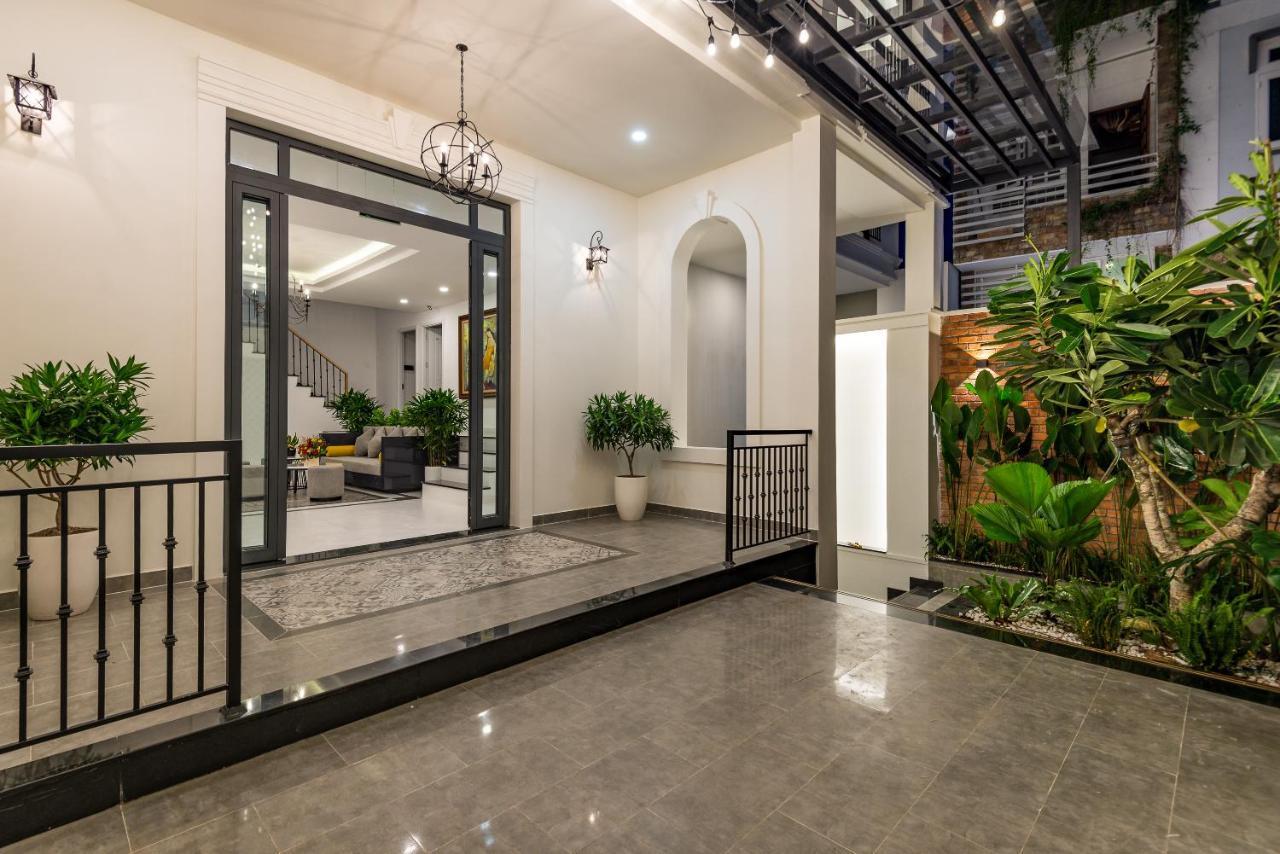 Cozrum Homes The Gallery Residence Cidade de Ho Chi Minh Exterior foto